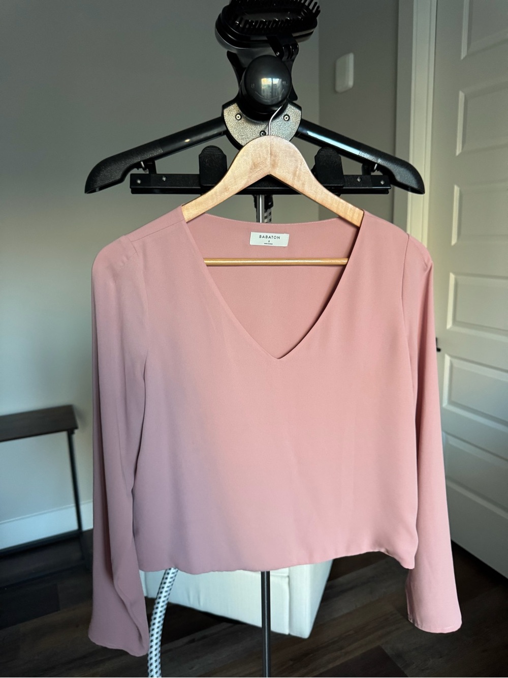 Babaton Dusty Rose V-Neck Long Sleeve Blouse